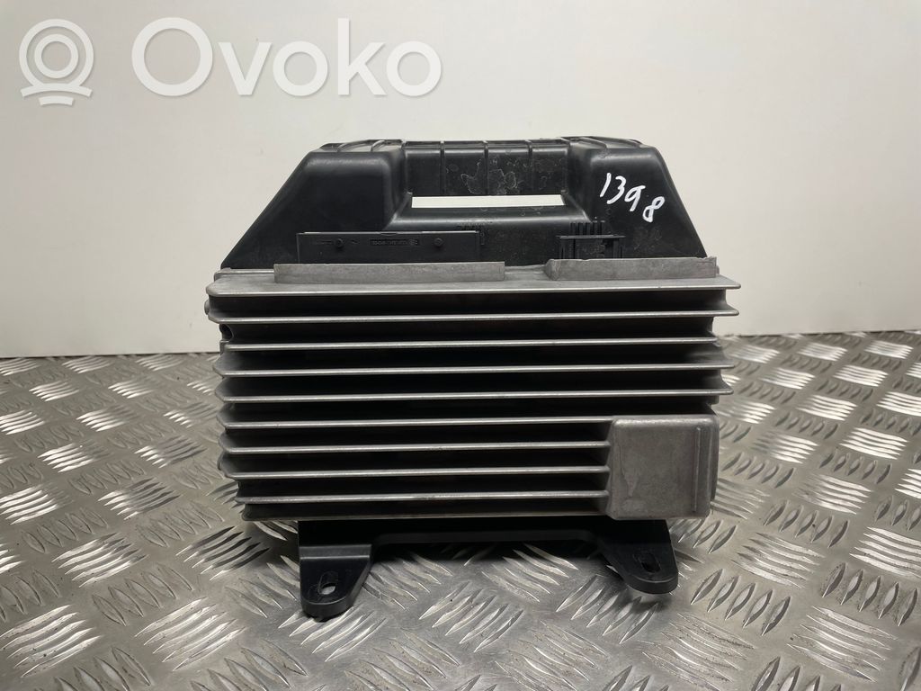 Audi A5 8T 8F Vahvistin 