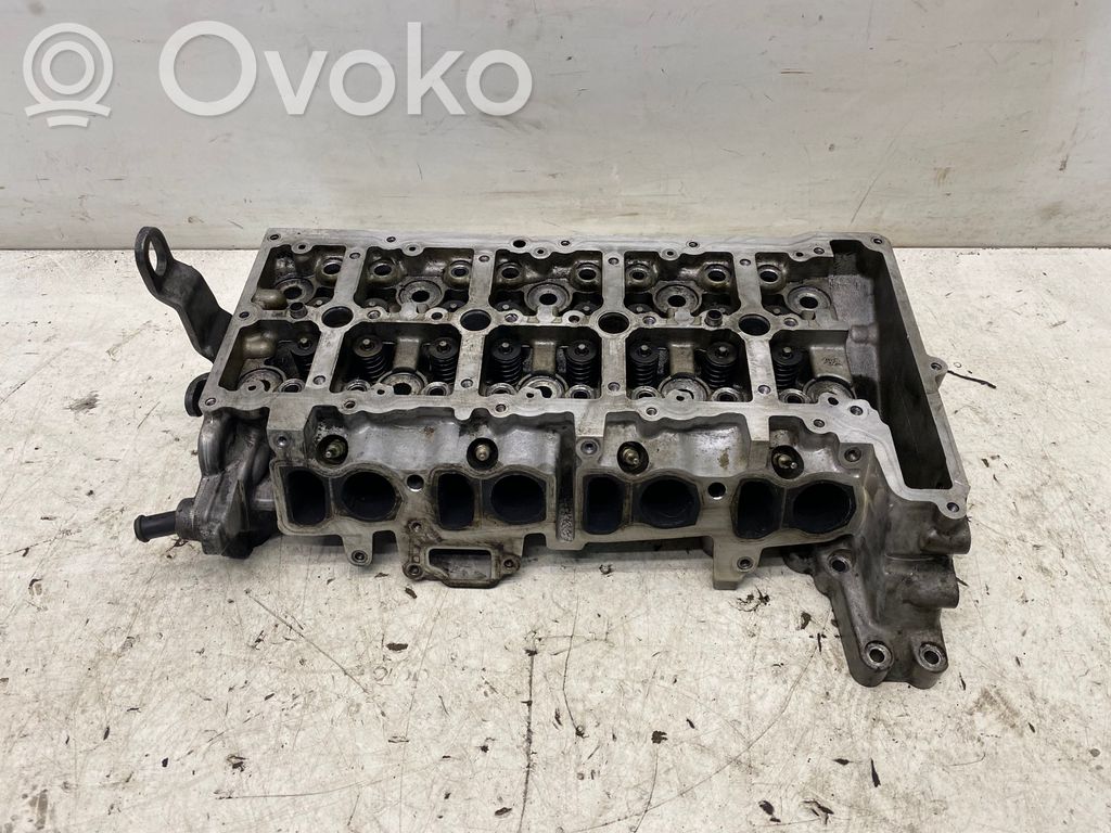 BMW 5 F10 F11 Engine head 