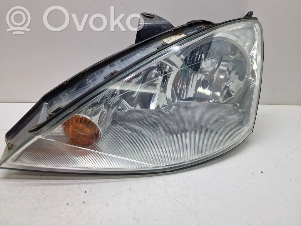 Ford Focus Headlight/headlamp 