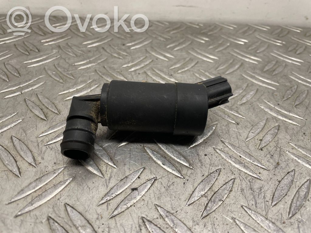 Ford Focus Windscreen/windshield washer pump 