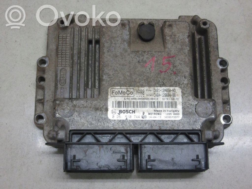 Engine control unit/module   0261S10744