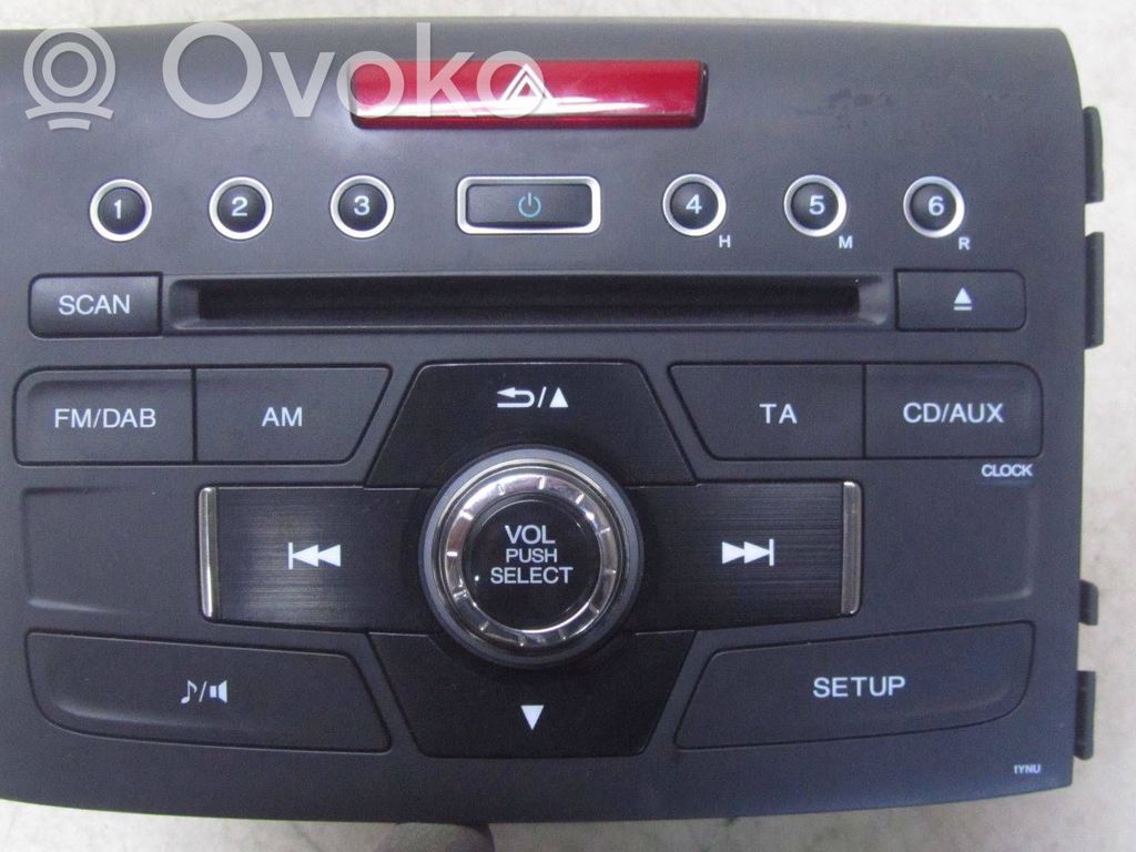 Honda CR-V Panel / Radioodtwarzacz CD/DVD/GPS 
