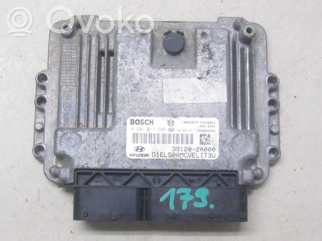 Hyundai ix35 Engine control unit/module 