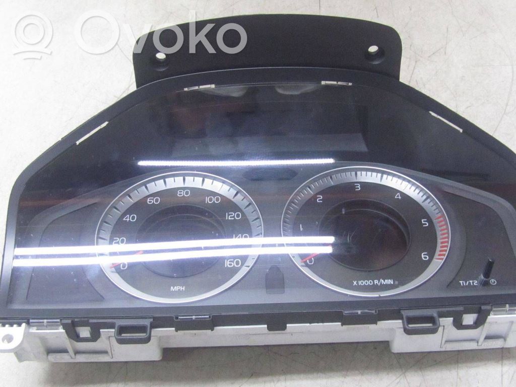 Volvo XC60 Speedometer (instrument cluster) 