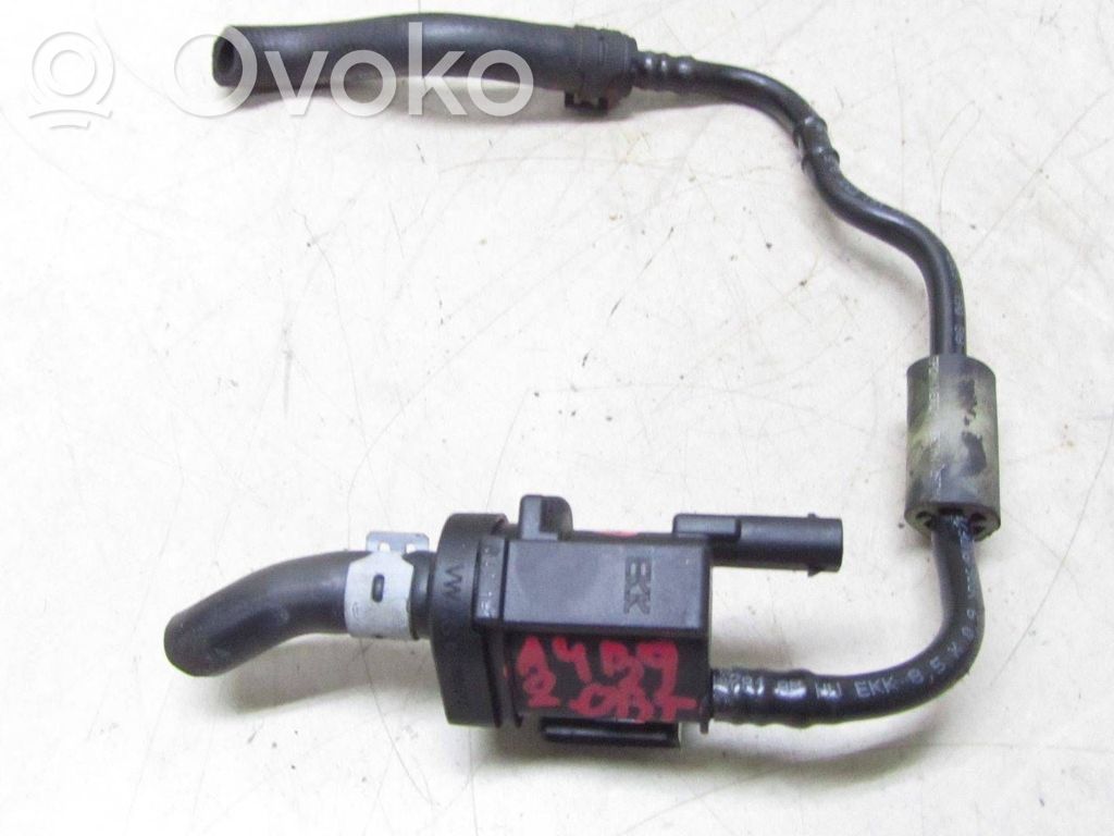 Audi A4 S4 B9 Solenoīda vārsts 