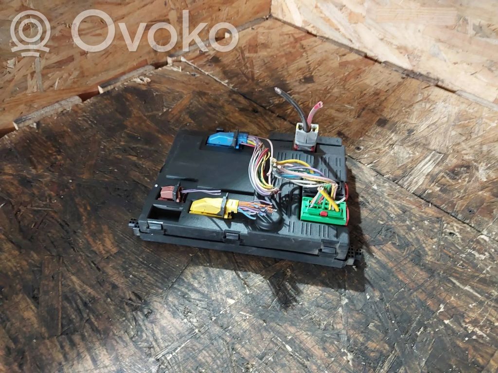 Peugeot 307 Central body control module 