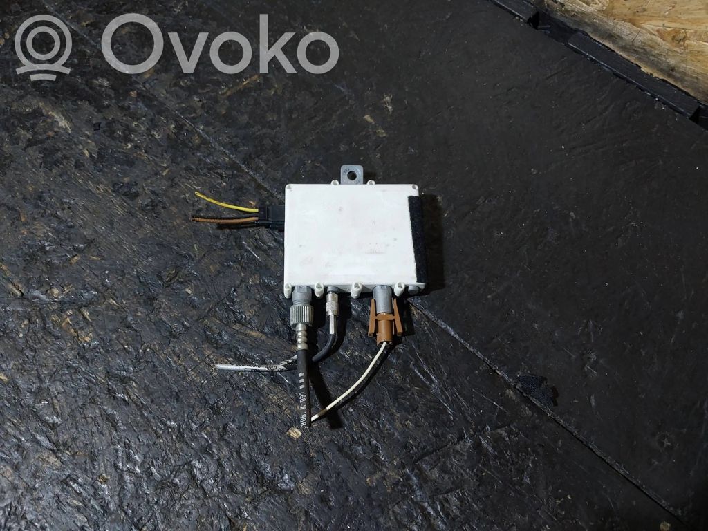 BMW 3 E36 Antenos stiprintuvas 