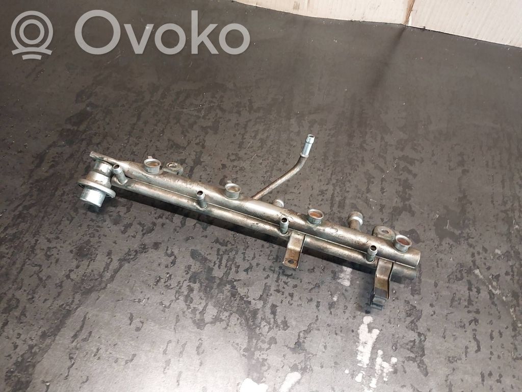 BMW 3 E46 Fuel main line pipe 