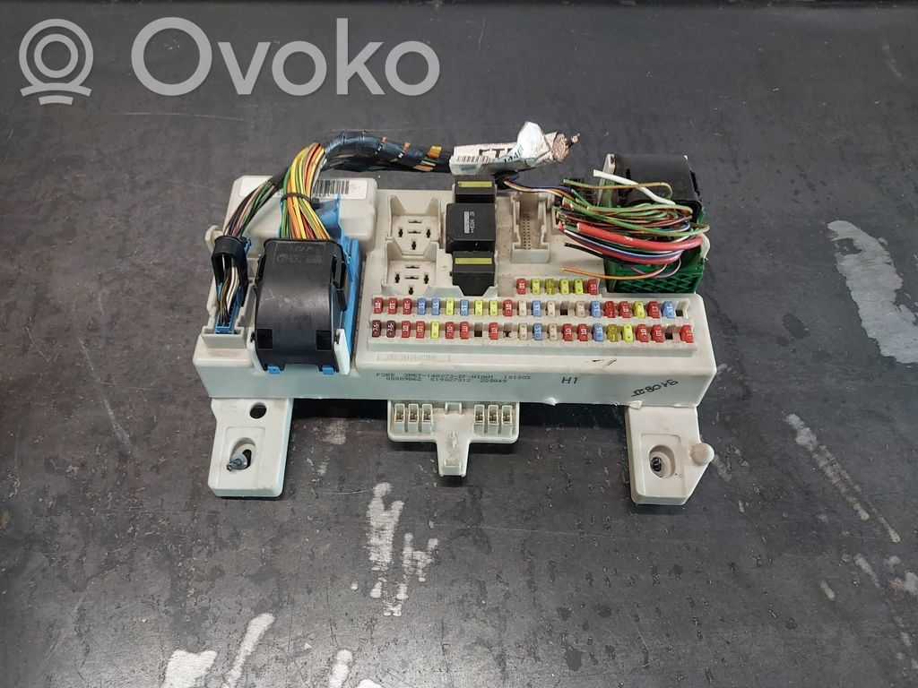 Ford Focus Comfort/convenience module 