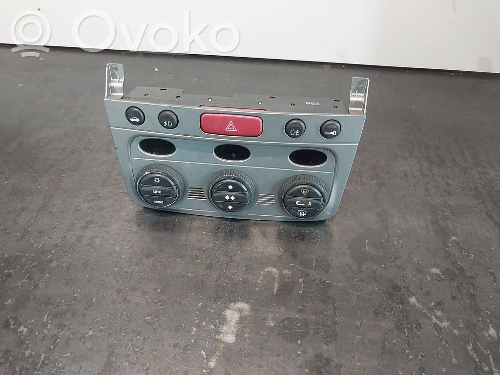 Alfa Romeo GT Climate control unit 