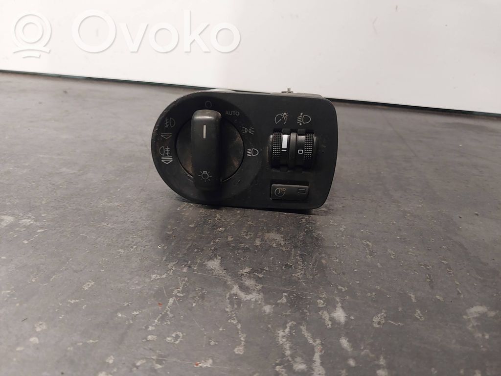 Audi A3 S3 8P Light switch 