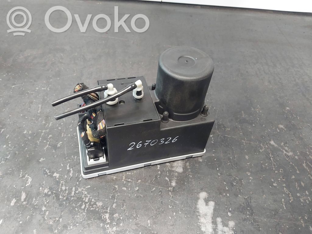 Audi A4 S4 B5 8D Pompka centralnego zamka 
