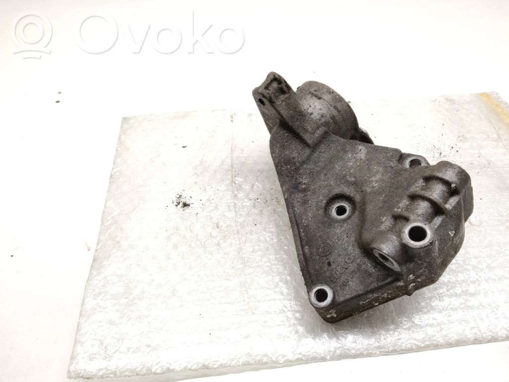 Iveco Daily 4th gen Generator/alternator bracket 