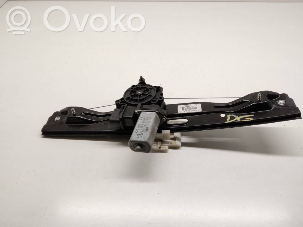 BMW 2 F45 Elektryczny podnośnik szyby drzwi tylnych 