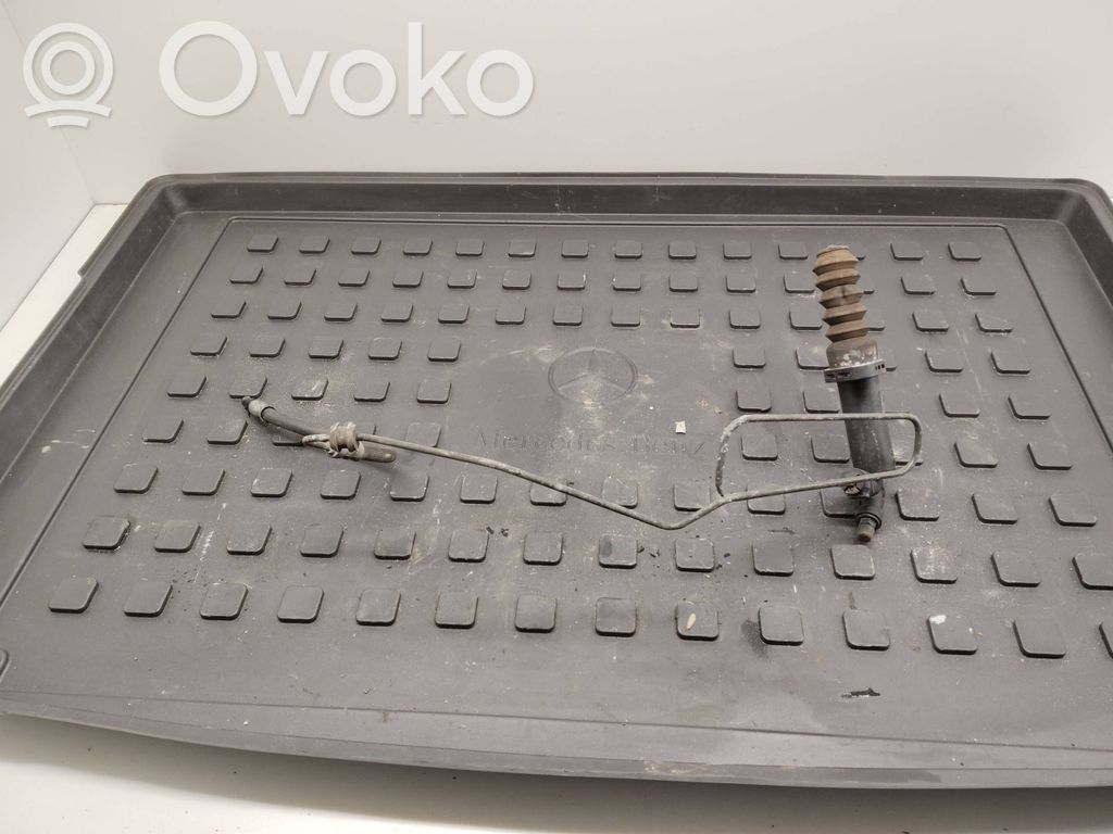 BMW 2 F45 Główny cylinder sprzęgła 