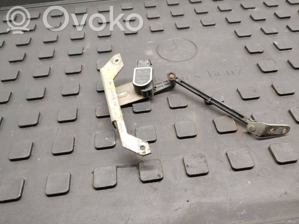 Mercedes-Benz GLK (X204) Priekinės pakabos aukščio daviklis 