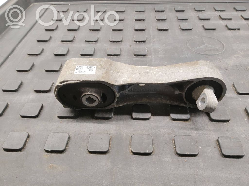 Engine mount bracket   17276810,210815,6875190