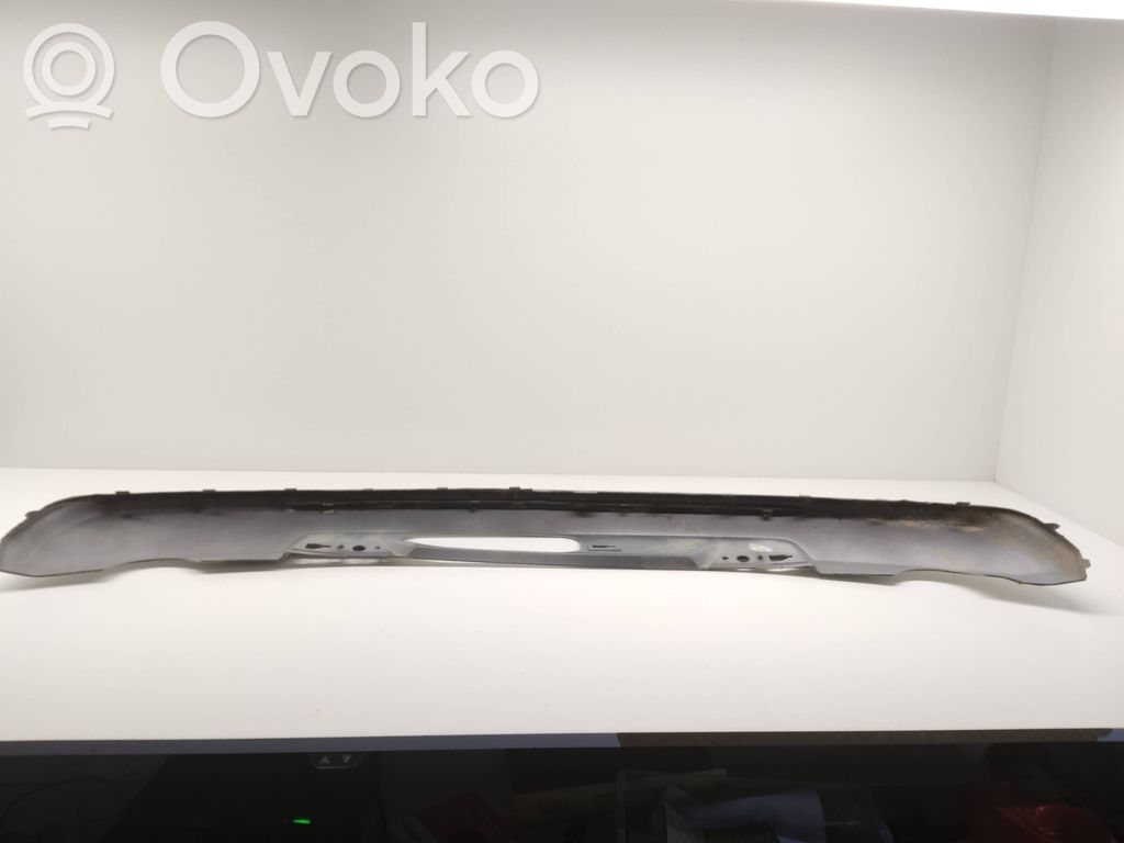 Volvo XC40 Listwa dolna zderzaka tylnego 