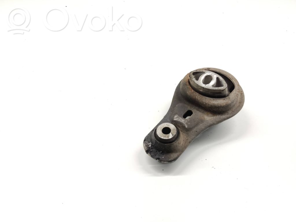 Nissan NV400 Engine mount bracket 