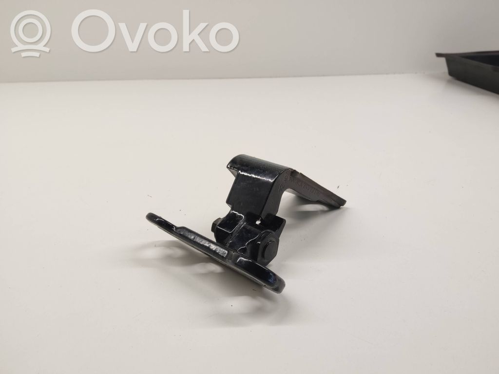 Volvo V60 Front door upper hinge 
