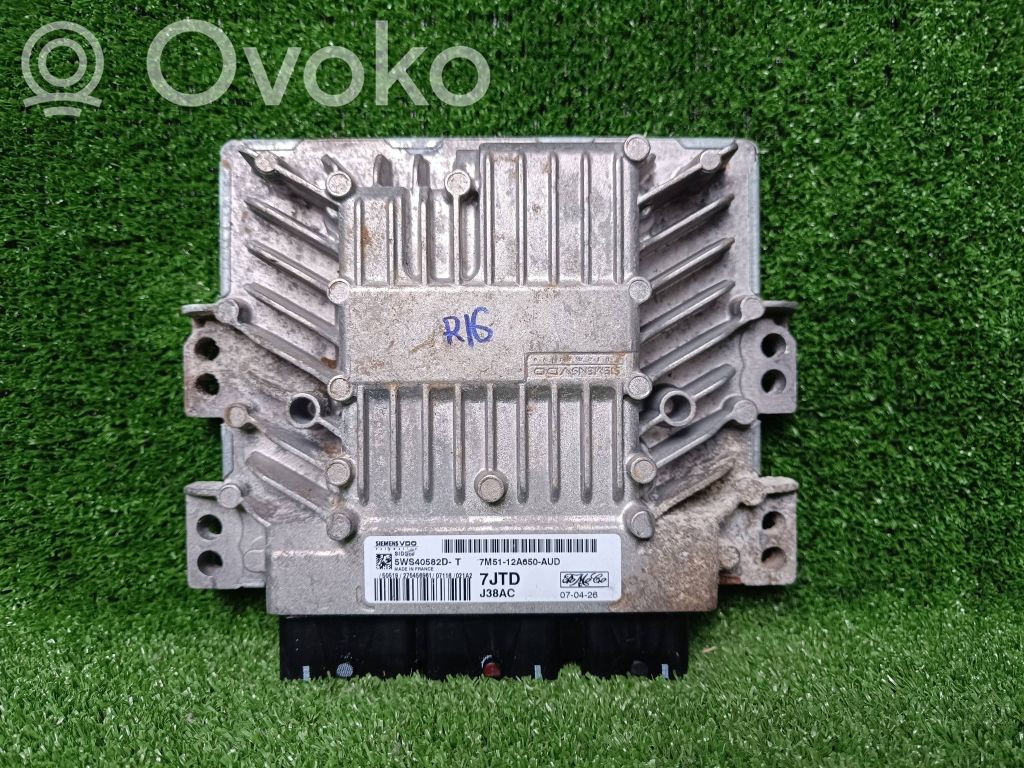 Engine control unit/module   5WS40582DT,7M5112A650AUD