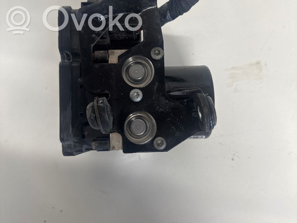 Volvo V70 ABS Pump 