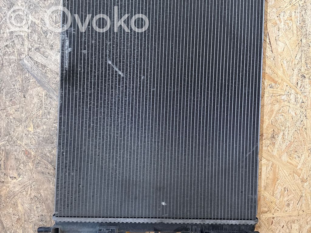 Renault Trafic II (X83) Radiator lichid răcire 
