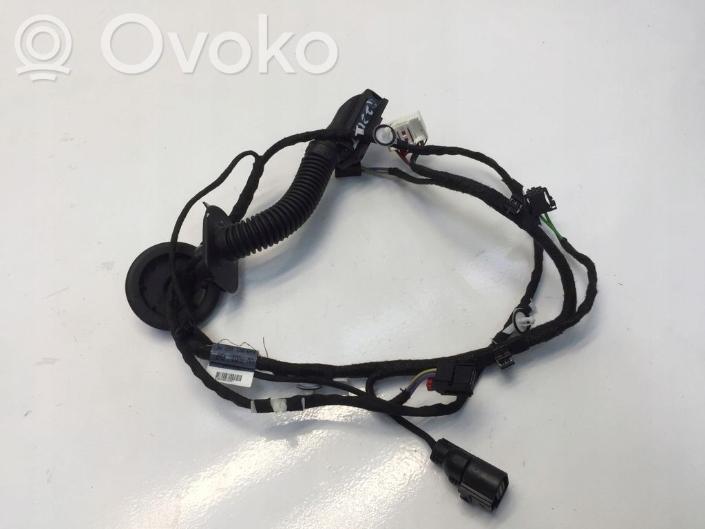 Audi Q2 - Cableado de puerta trasera 