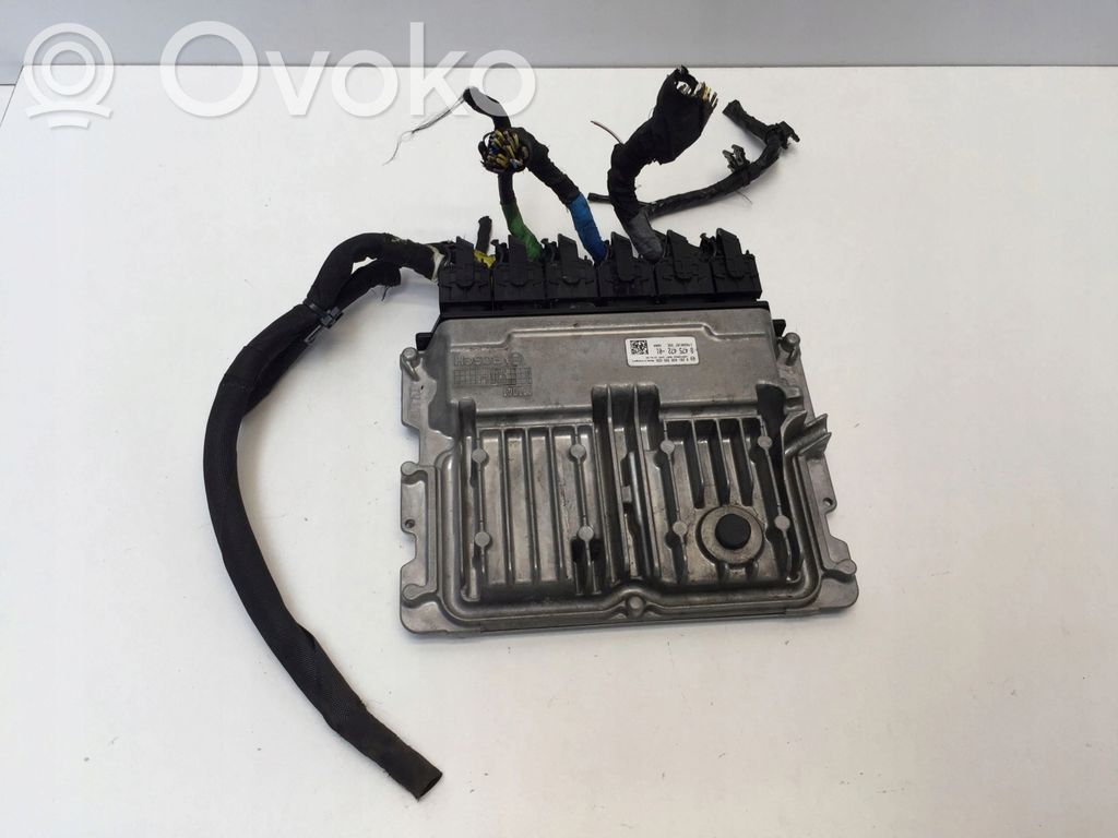 Engine control unit/module   8475472,8475472,8475472
