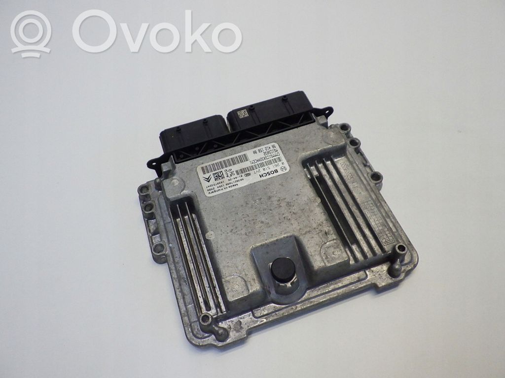 Opel Corsa F Engine control unit/module 