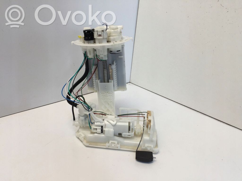 Lexus UX Bomba interna de combustible 