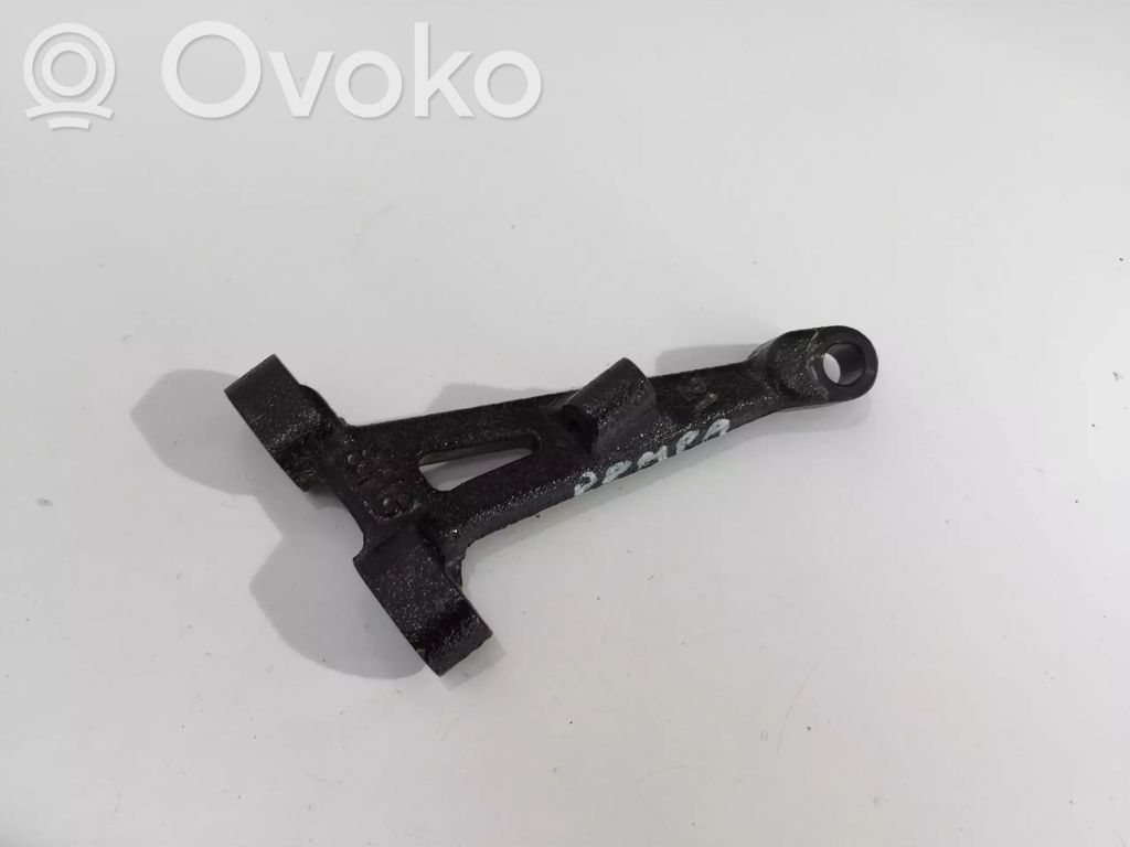 Fuel pump bracket