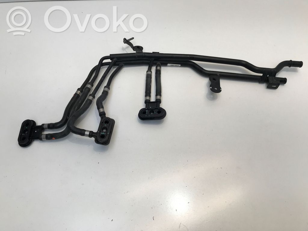 Engine coolant pipe/hose   209540