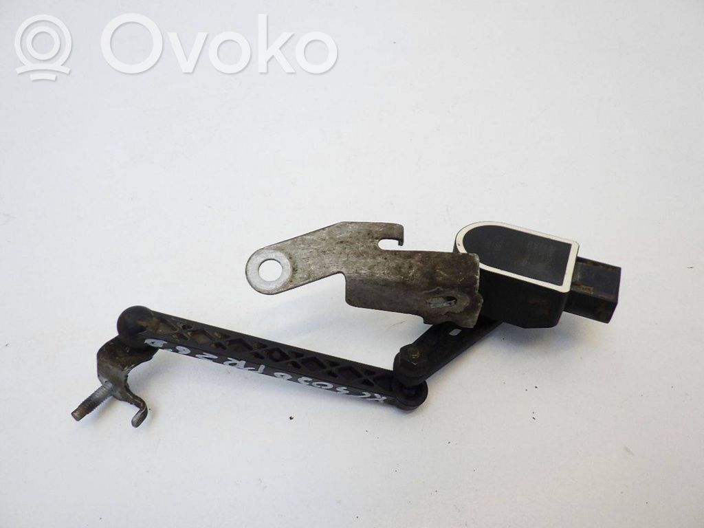 Volvo XC40 Headlight/headlamp level sensor 