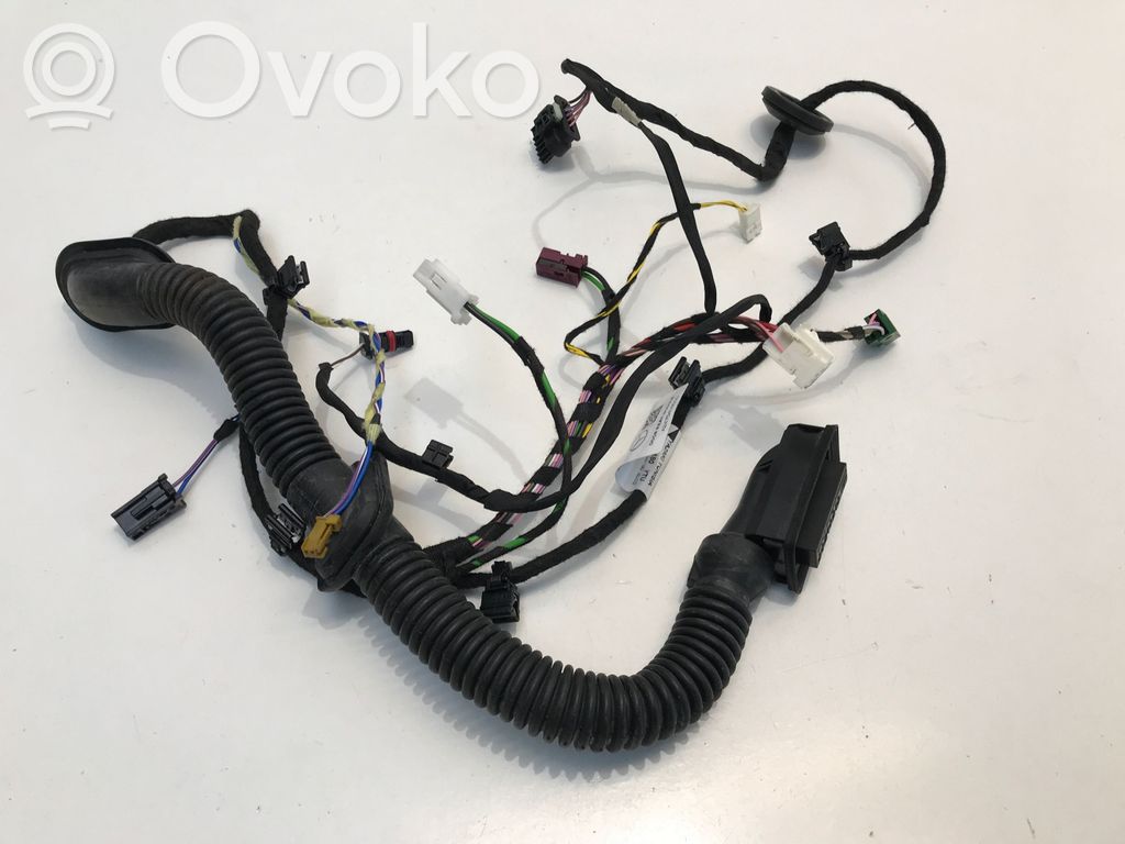 Mercedes-Benz GLA H247 Cableado de puerta trasera 