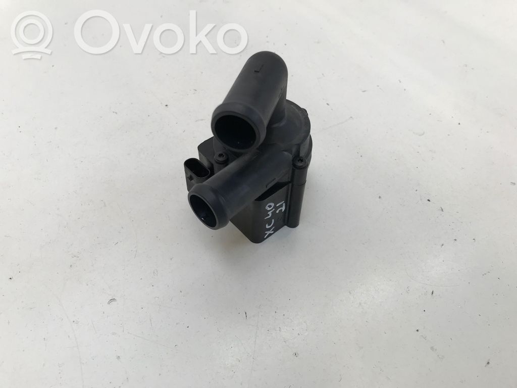 Volvo XC40 Pompă electrică auxiliară lichid de răcire/apă 