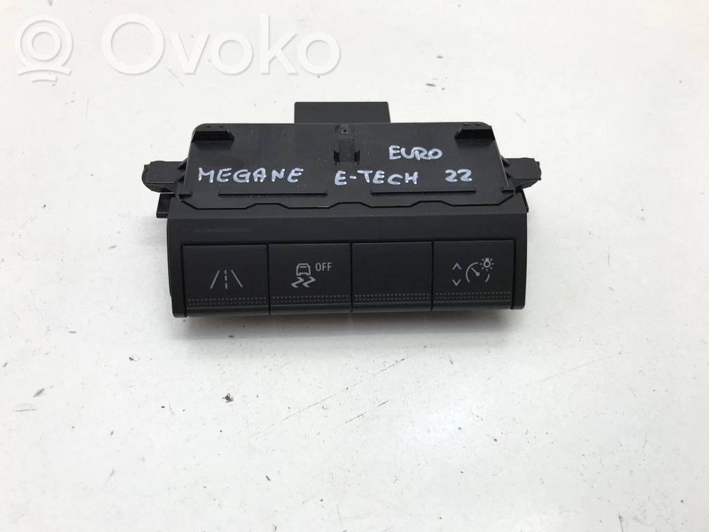 Renault Megane E-Tech A set of switches 