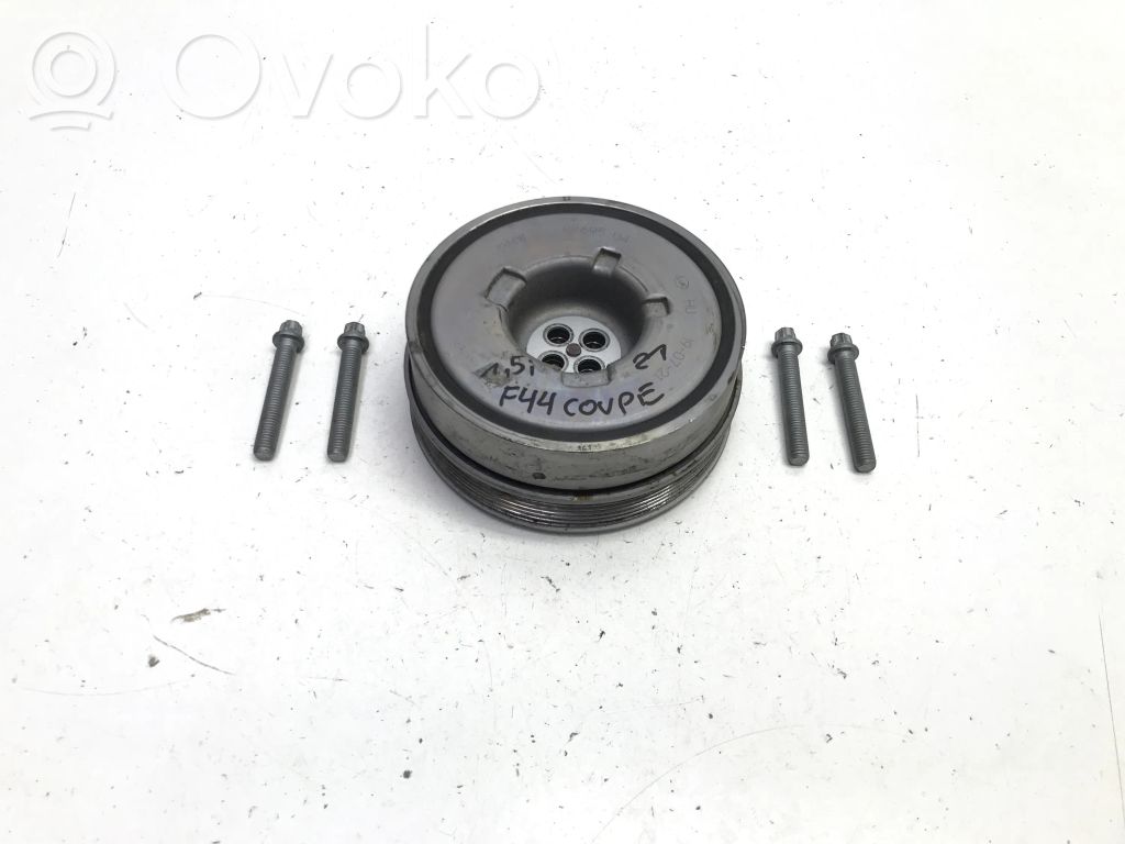 BMW 2 F44 Koło pasowe wału korbowego 