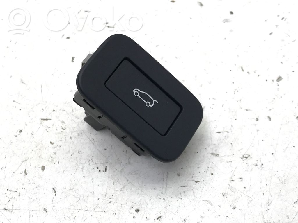 Jaguar E-Pace Tailgate/trunk/boot open switch 