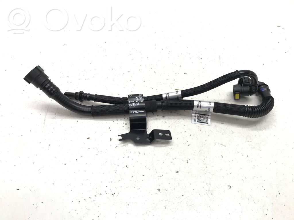 Polttoaineputki   L8D29D658AB,L8D29D659AC