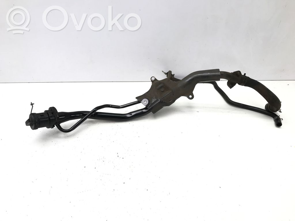 Mazda CX-60 Tubo del cuello de del depósito de combustible 
