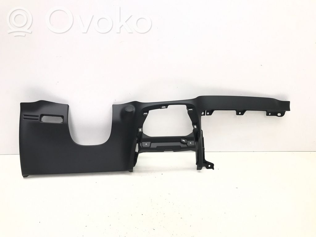 Volvo XC40 Dashboard lower bottom trim panel 