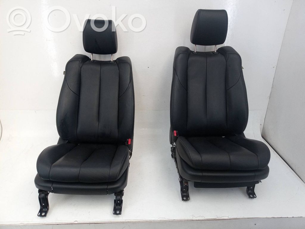 Seat set