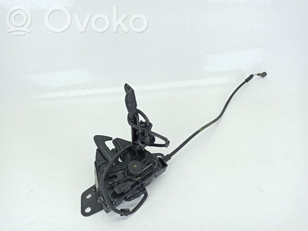 KIA Stonic Tie down hook / loop 