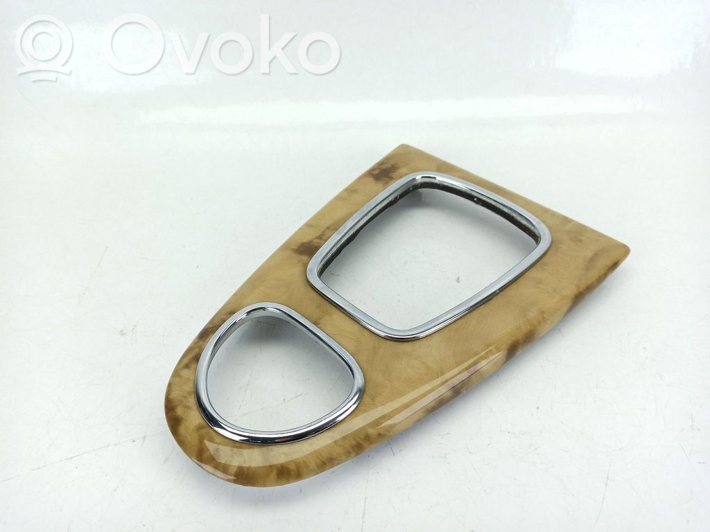 Bottom trim   2R83F046A08AB