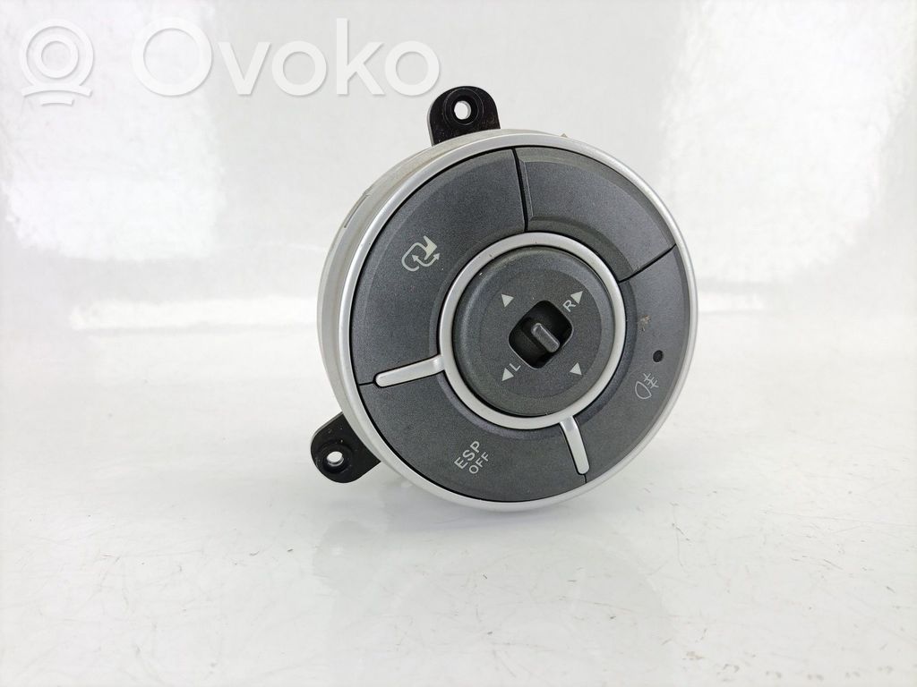 Multifunctional control switch/knob   201003399