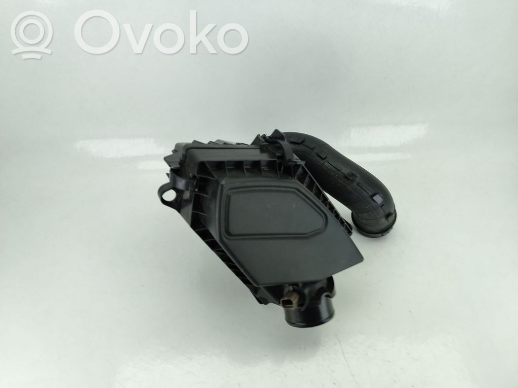 Ford Puma Air filter 