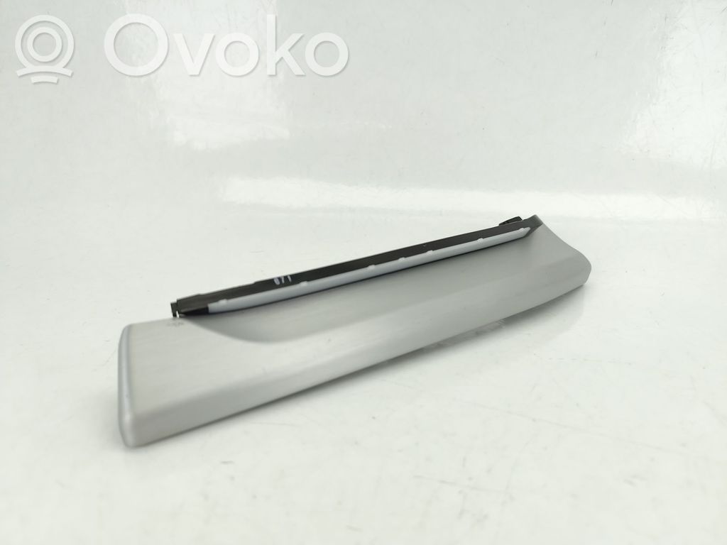Audi Q7 4M Bottom trim 