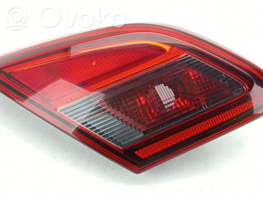 Opel Corsa E Headlight/headlamp bulb 