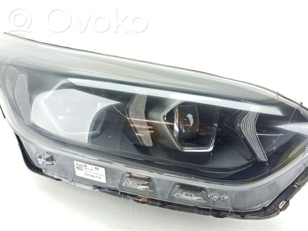 Headlight/headlamp   92102J7500